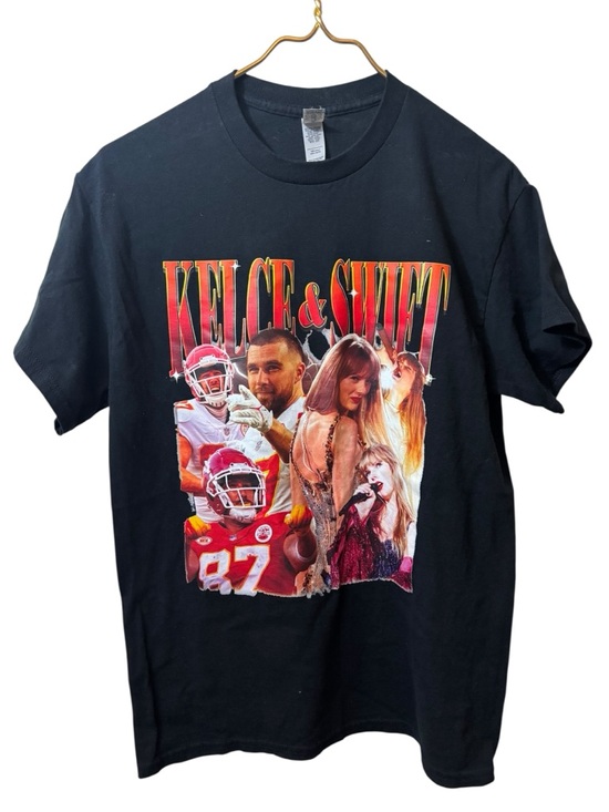 Gildan Tops - Taylor Swift Travis Kelce Black Graphic T-Shirt with Red & Gold Lettering medium